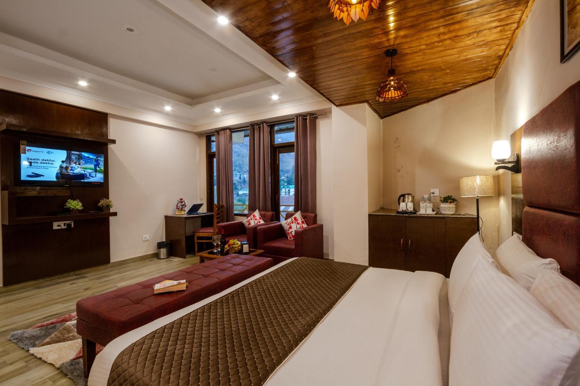 فندق The Spruce Mansion مايالي المظهر الخارجي الصورة