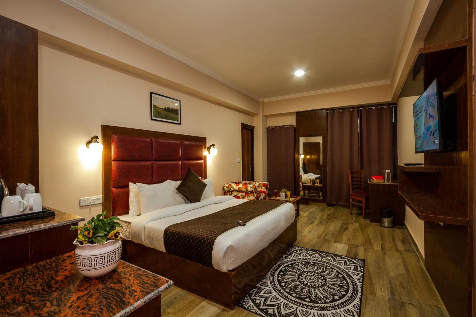 فندق The Spruce Mansion مايالي المظهر الخارجي الصورة
